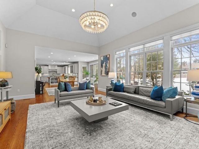 81 Fuller Street, Newton, MA 02468