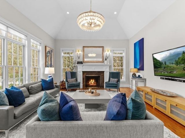 81 Fuller Street, Newton, MA 02468