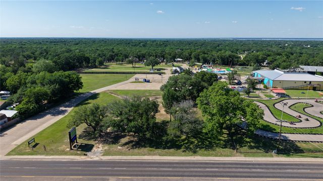 600 E Cedar Creek Parkway, Seven Points, TX 75143
