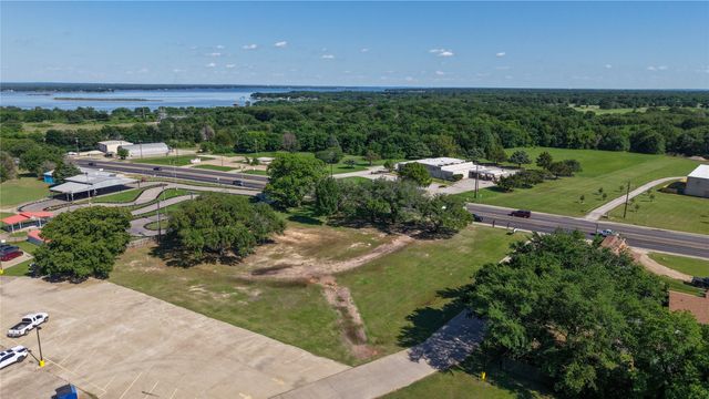 600 E Cedar Creek Parkway, Seven Points, TX 75143