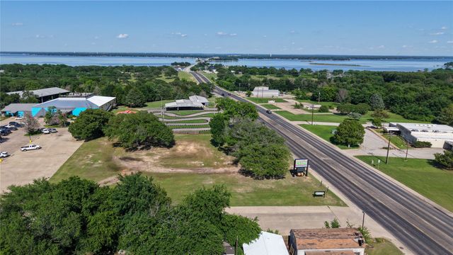 600 E Cedar Creek Parkway, Seven Points, TX 75143