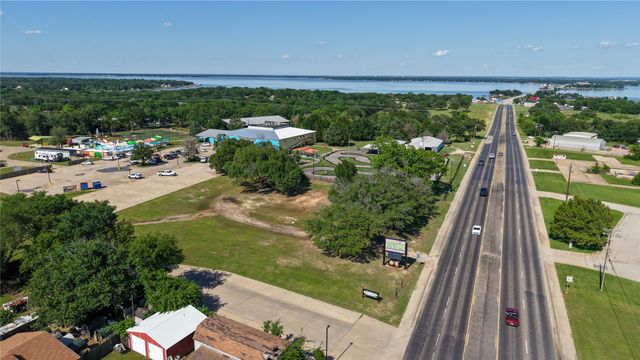 600 E Cedar Creek Parkway, Seven Points, TX 75143