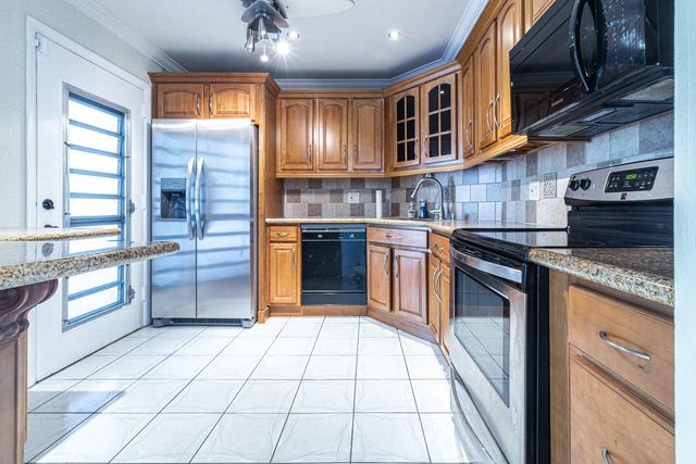 3280 Spanish Moss Terrace 307, Lauderhill, FL 33319