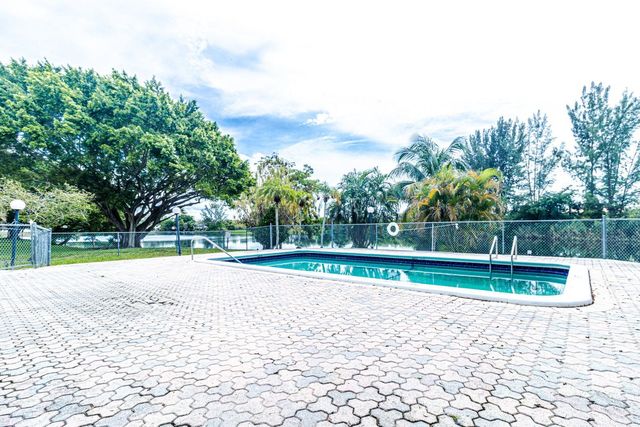 3280 Spanish Moss Terrace 307, Lauderhill, FL 33319