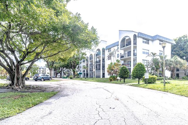 3280 Spanish Moss Terrace 307, Lauderhill, FL 33319