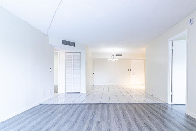 3280 Spanish Moss Terrace 307, Lauderhill, FL 33319