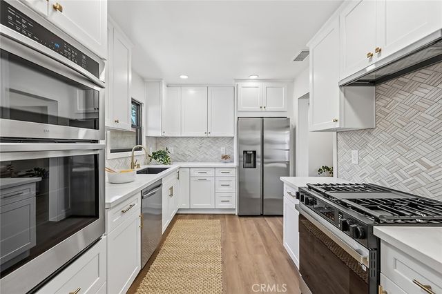 2703 Knoxville, Long Beach, CA 90815