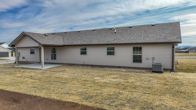 571 Middle Crk Way, Berea, KY 40403