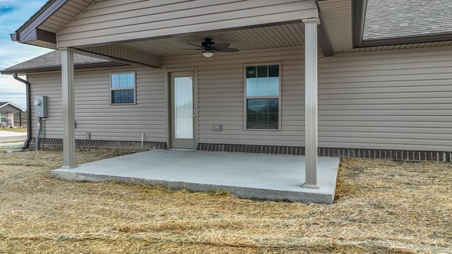 571 Middle Crk Way, Berea, KY 40403
