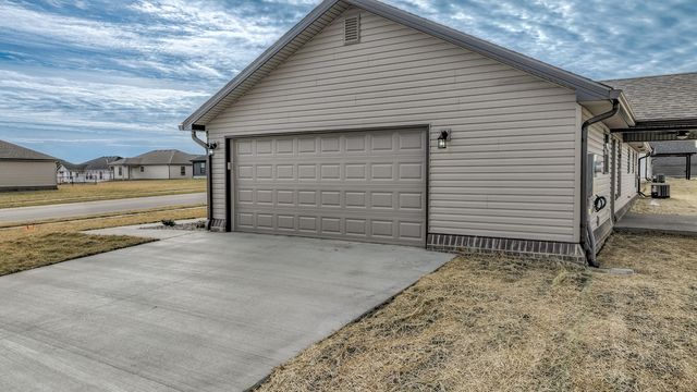 571 Middle Crk Way, Berea, KY 40403