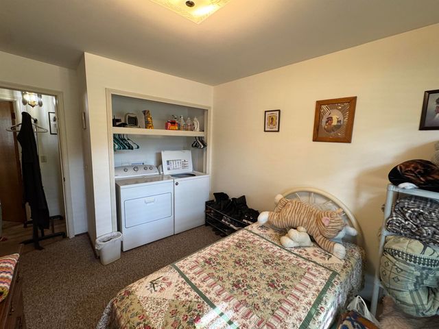 9090 Meadowland Drive, Grand Blanc, MI 48439