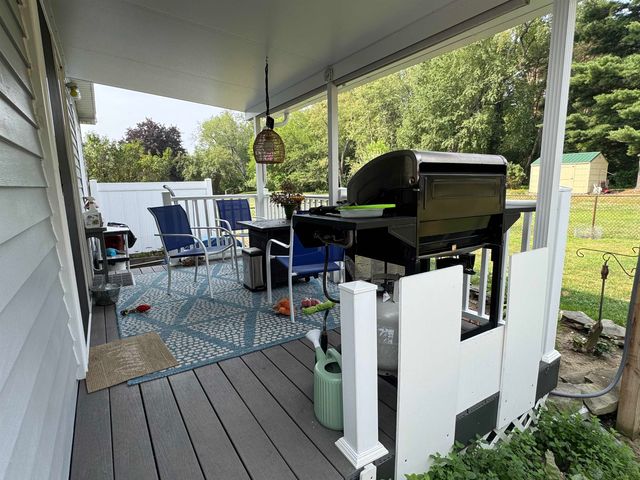 9090 Meadowland Drive, Grand Blanc, MI 48439