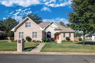120 Thornbury Court, Hot Springs, AR 71913