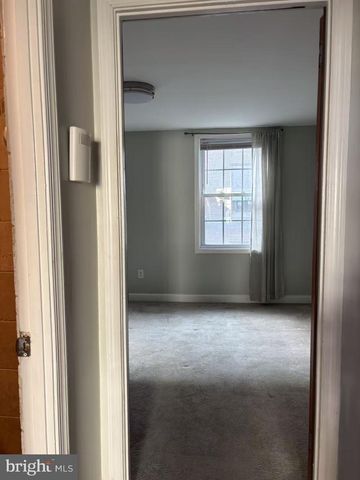 1613 LOMBARD ST, Philadelphia, PA 19146