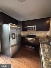 1613 LOMBARD ST, Philadelphia, PA 19146