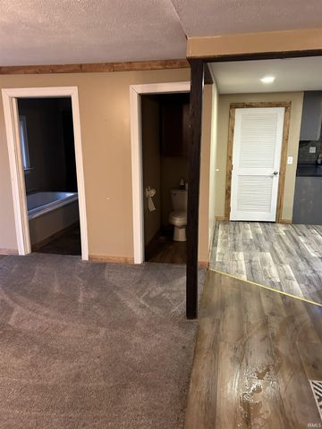 6024 N County Road 800 West, Yorktown, IN 47396