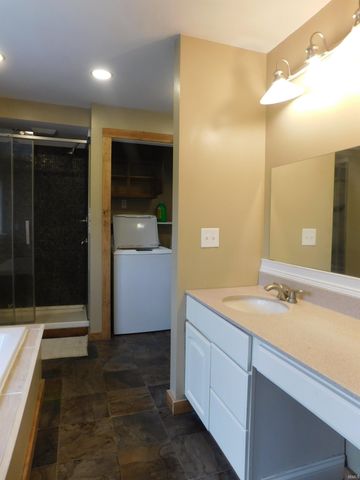 6024 N County Road 800 West, Yorktown, IN 47396