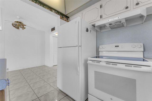 176 Westbury J 176, Deerfield Beach, FL 33442