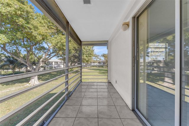 176 Westbury J 176, Deerfield Beach, FL 33442