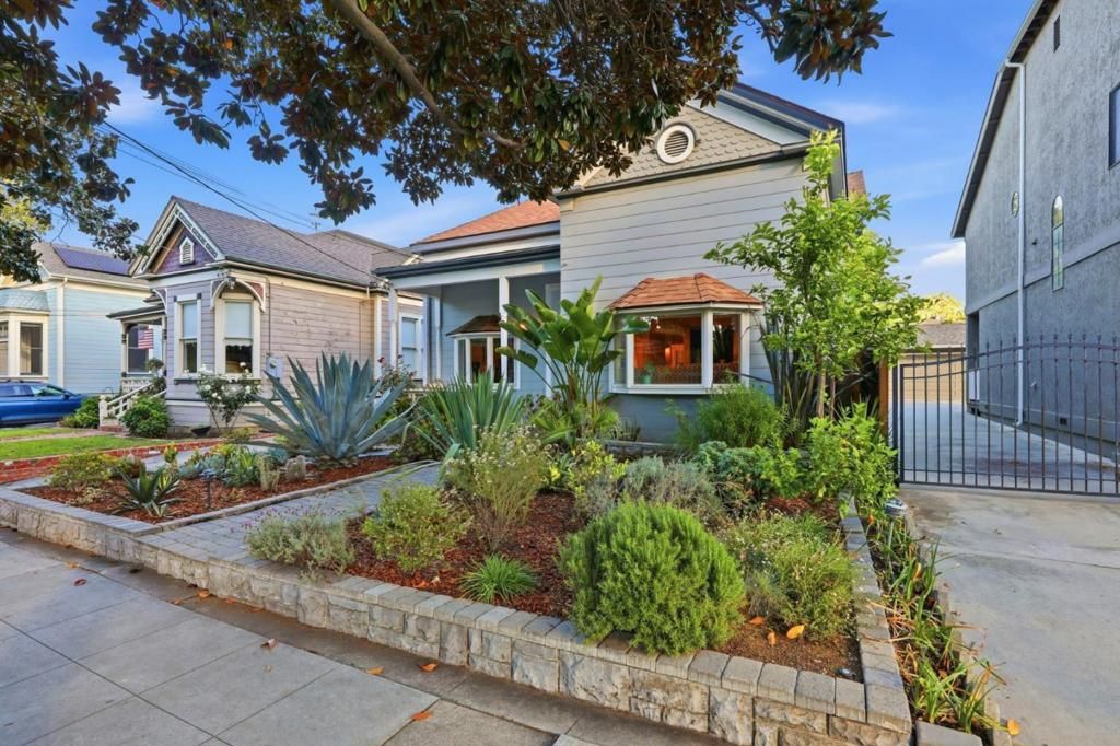 Image 3 of property listing at 1274 Magnolia Avenue, San Jose, CA 95126