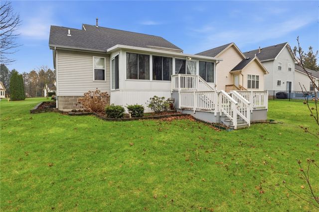 106 Cranbrook, Webster, NY 14580