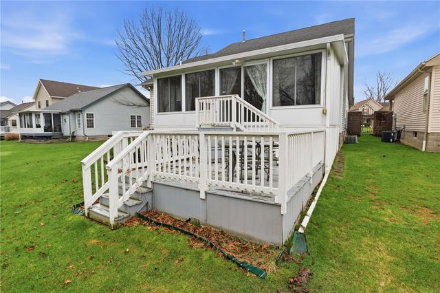 106 Cranbrook, Webster, NY 14580
