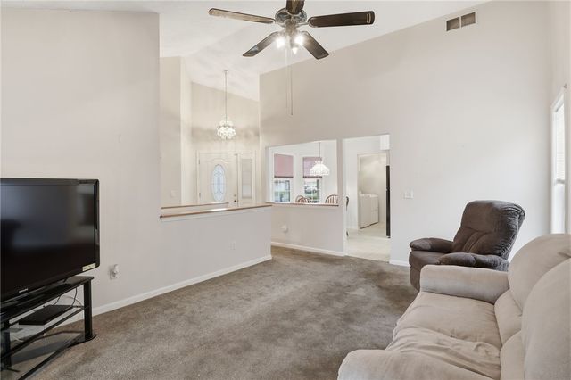 106 Cranbrook, Webster, NY 14580