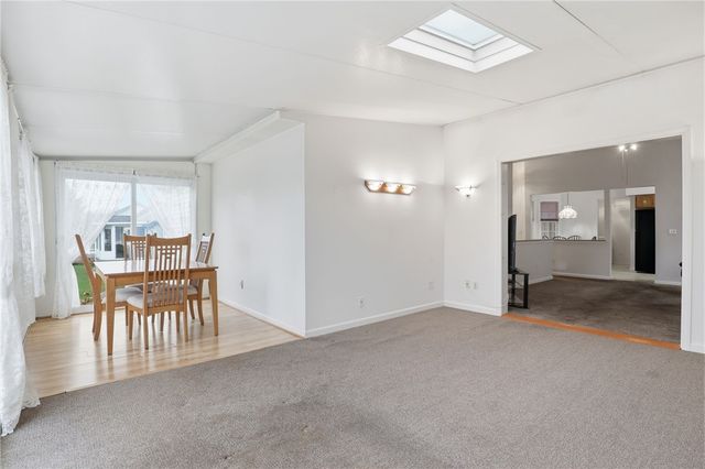 106 Cranbrook, Webster, NY 14580