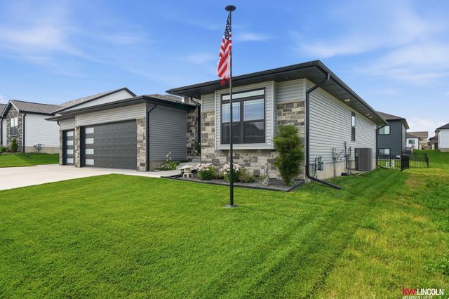 7701 Jimmie Avenue, Lincoln, NE 68516