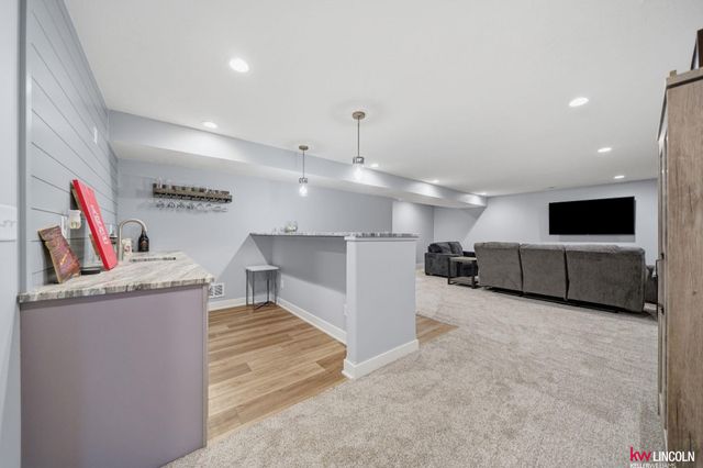 7701 Jimmie Avenue, Lincoln, NE 68516