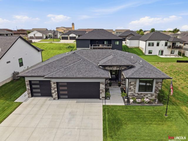7701 Jimmie Avenue, Lincoln, NE 68516