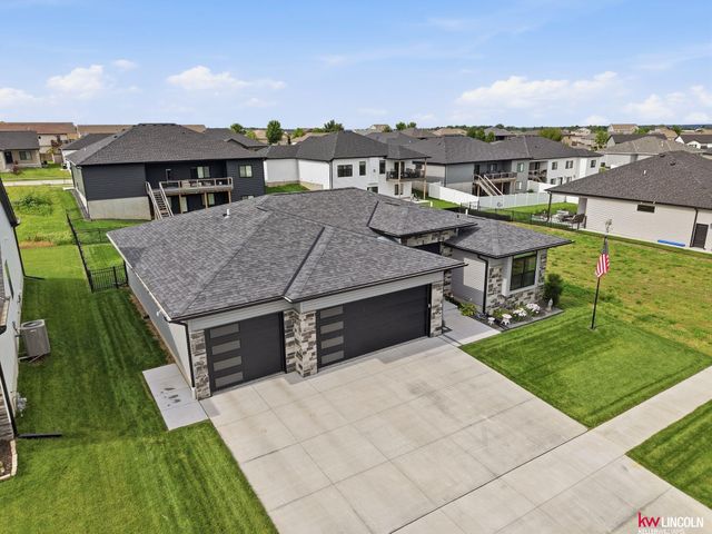 7701 Jimmie Avenue, Lincoln, NE 68516