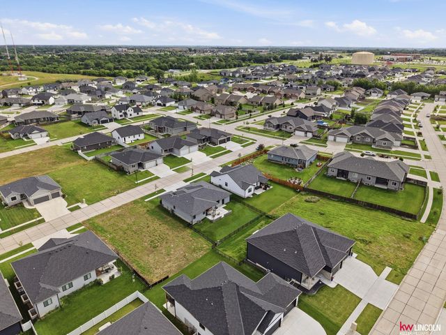 7701 Jimmie Avenue, Lincoln, NE 68516