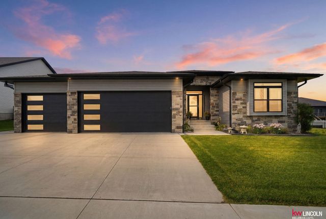 7701 Jimmie Avenue, Lincoln, NE 68516