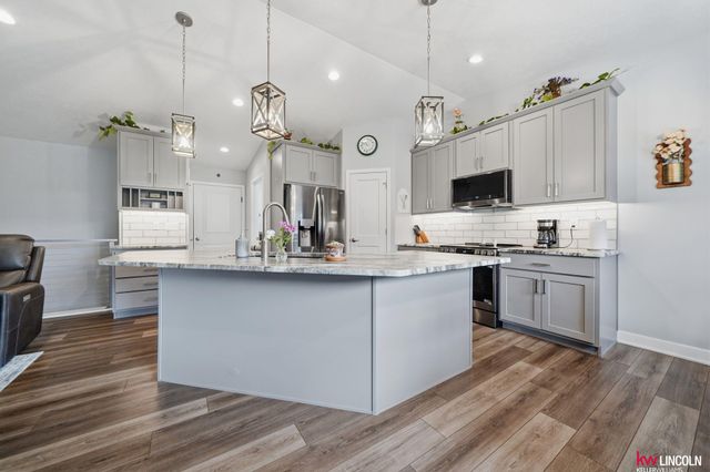 7701 Jimmie Avenue, Lincoln, NE 68516