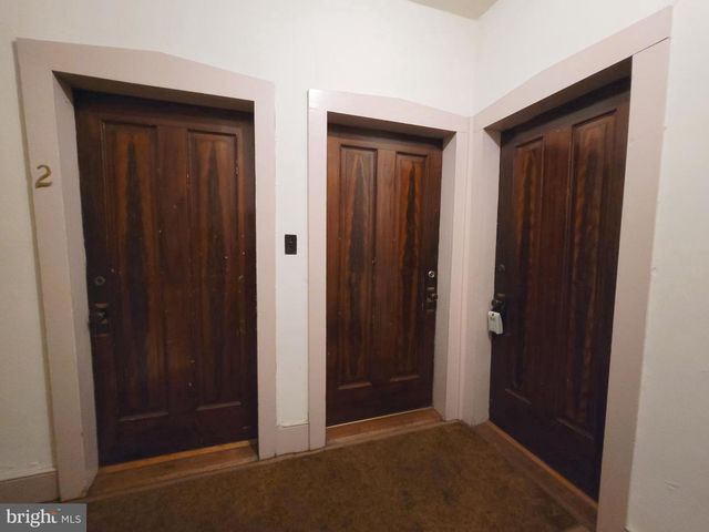 37 E MAIN ST #2, Waynesboro, PA 17268