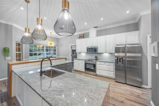 6818 NW 105TH AVENUE, Alachua, FL 32615