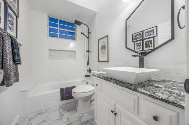 6818 NW 105TH AVENUE, Alachua, FL 32615