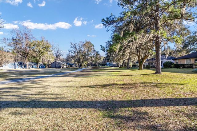 6818 NW 105TH AVENUE, Alachua, FL 32615