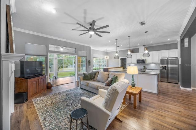 6818 NW 105TH AVENUE, Alachua, FL 32615