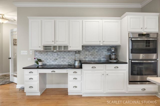 2412 Comstock Court, Naperville, IL 60564