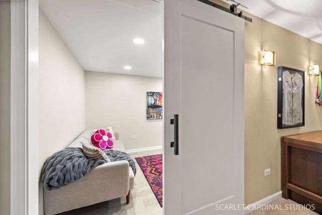 2412 Comstock Court, Naperville, IL 60564