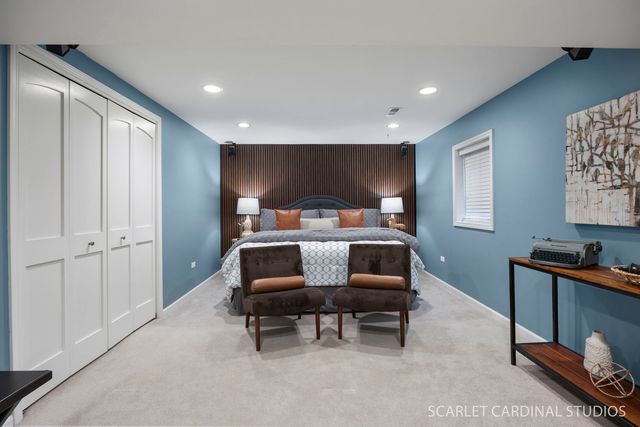 2412 Comstock Court, Naperville, IL 60564