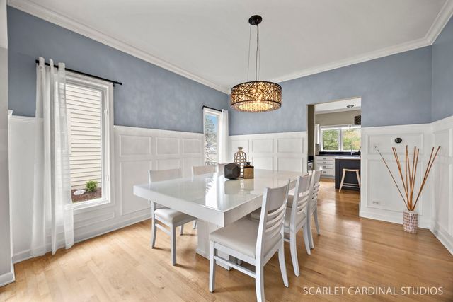 2412 Comstock Court, Naperville, IL 60564