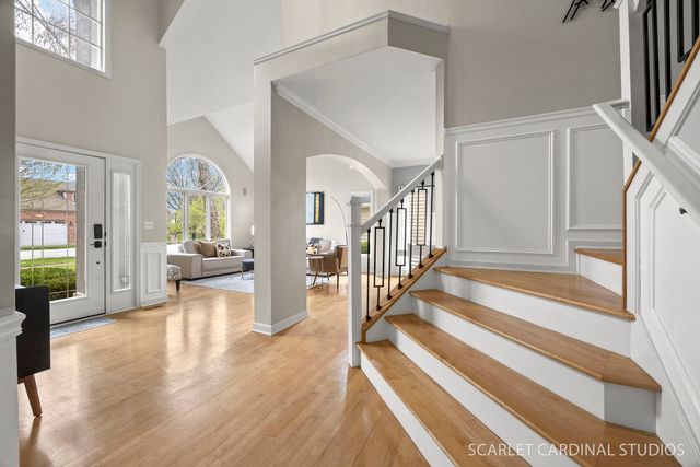 2412 Comstock Court, Naperville, IL 60564