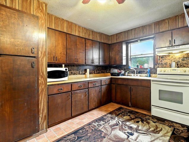 13150 Mo 19, Alton, MO 65606