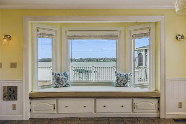 3211 Lakeshore Dr, Old Hickory, TN 37138