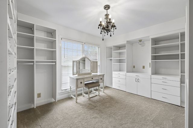 3211 Lakeshore Dr, Old Hickory, TN 37138