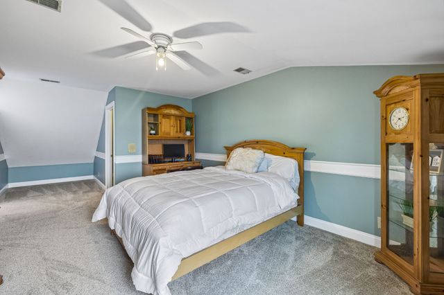 3211 Lakeshore Dr, Old Hickory, TN 37138