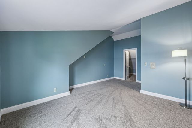 3211 Lakeshore Dr, Old Hickory, TN 37138